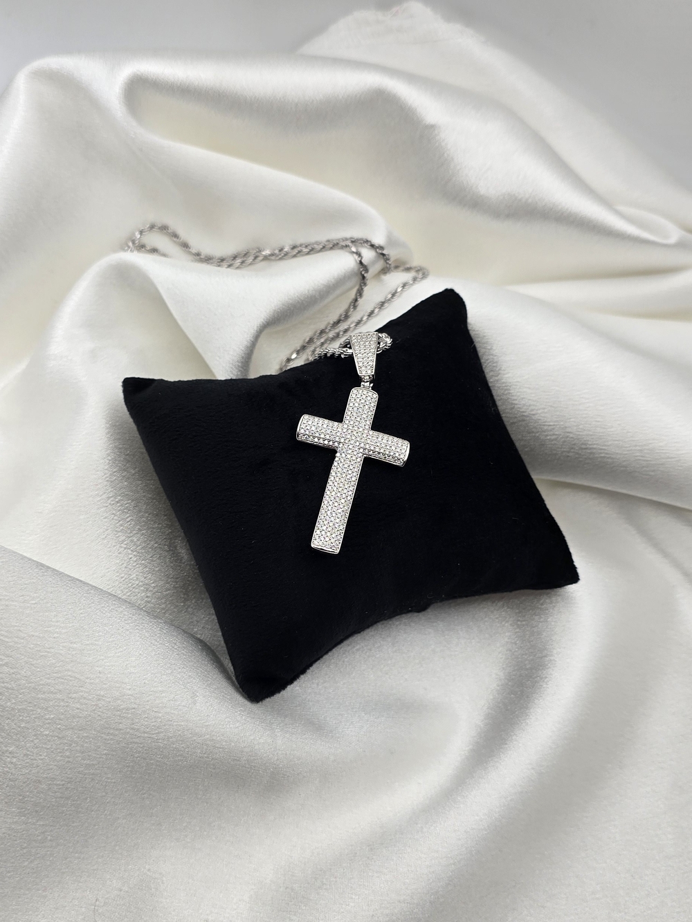 Pavé Moissanite Cross Pendant Necklace Sterling Silver 925